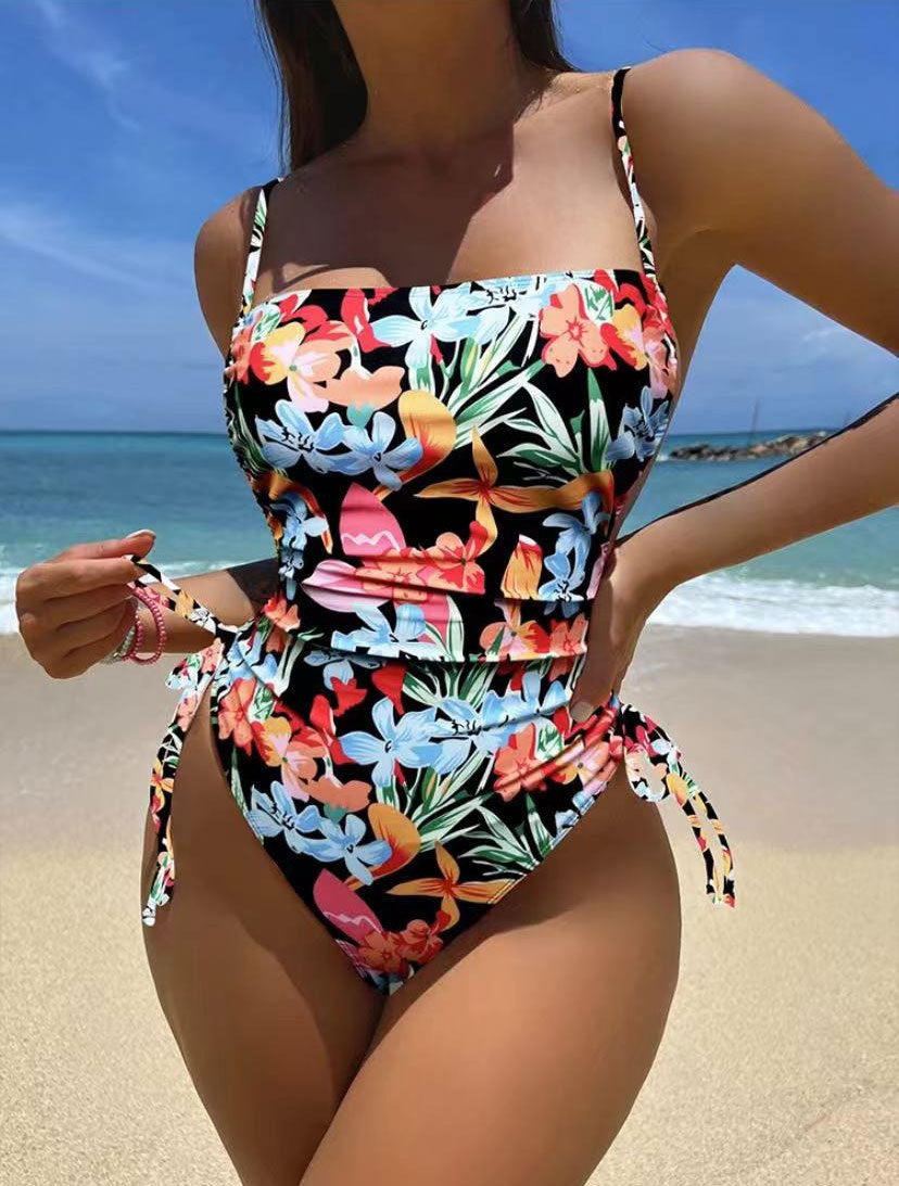 LD Edgy and airy bikini