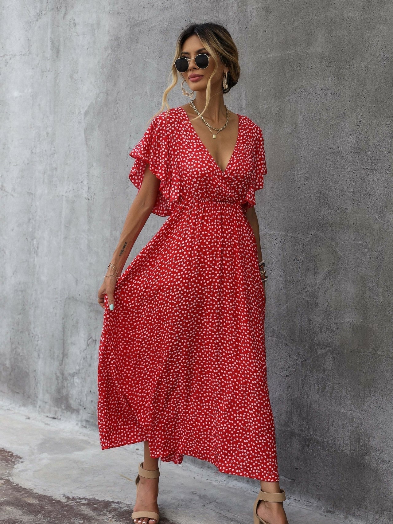 LD | Temperament Commuter red dotted dress