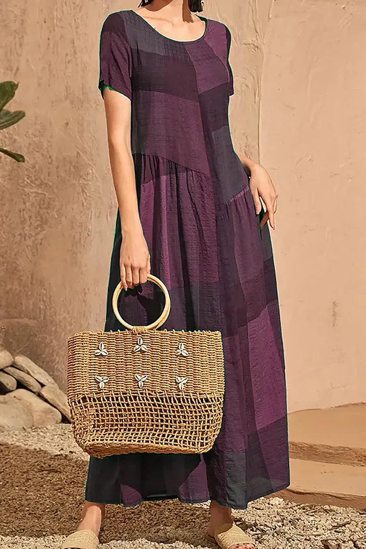 LP | Dress with plaid pattern and vintage bag