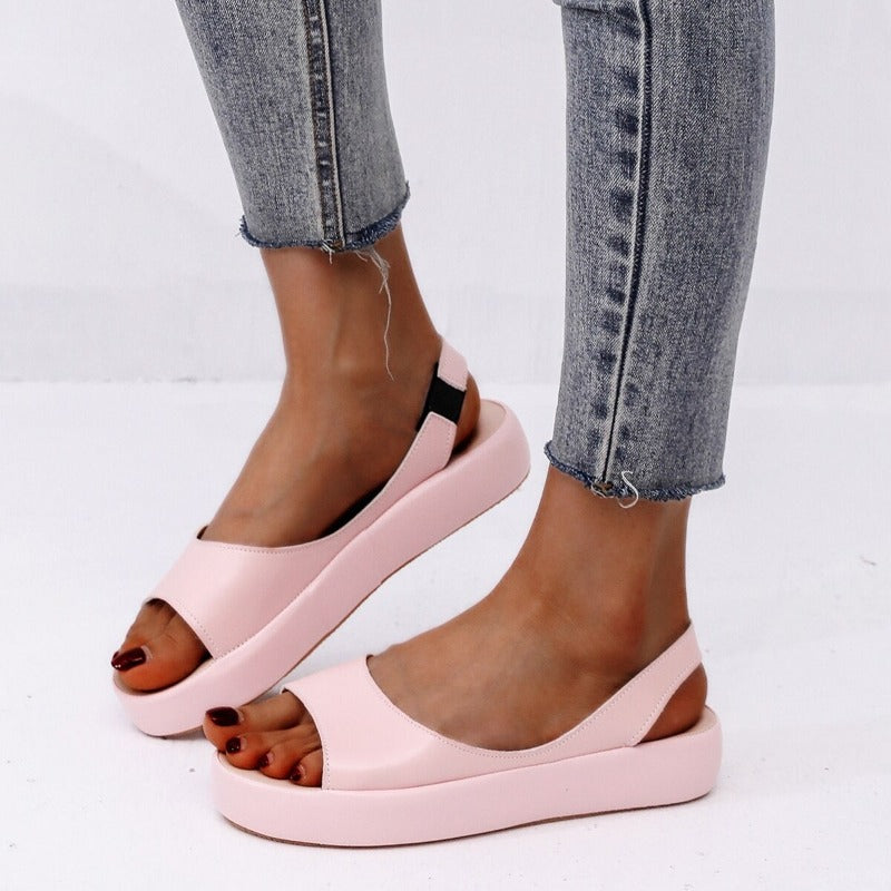 Sandals in genuine cowhide leather
