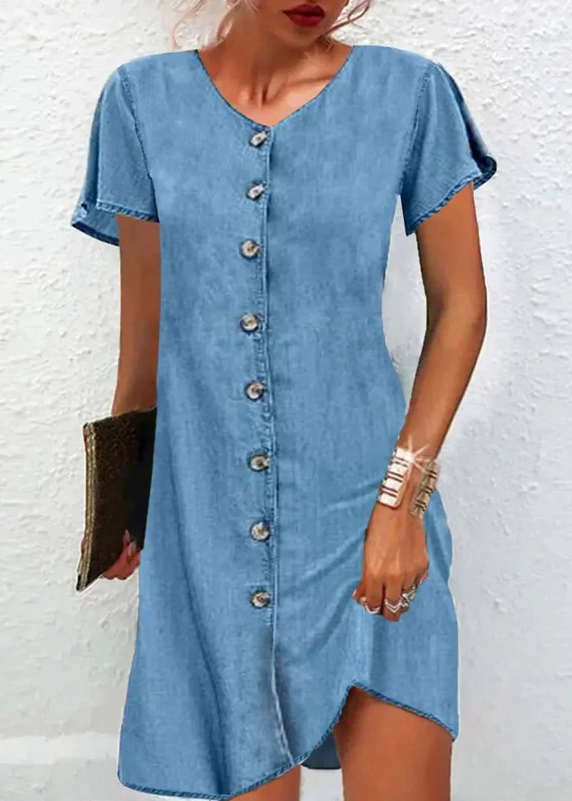 Mc | simple denim dress with short sleeves and V-neckline