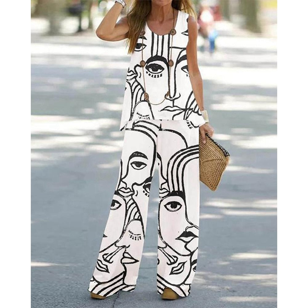 LP | Chic and lightweight outfit of top and pants