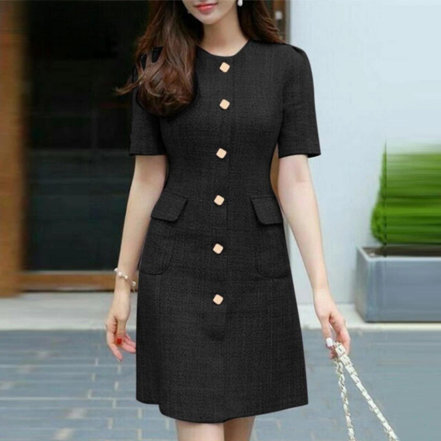 LP | Elegant dress with short sleeves for women