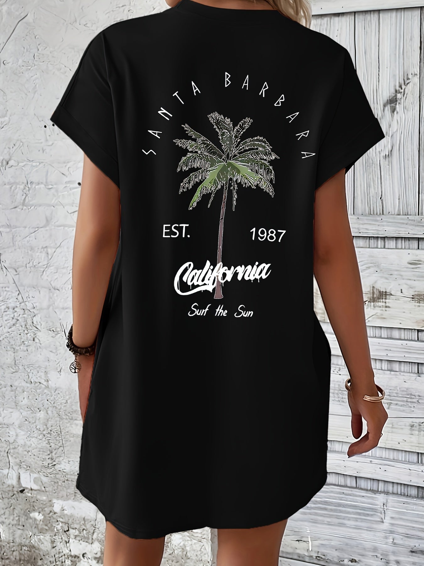 T-shirt dress - Palm print with pocket and comfortable fit