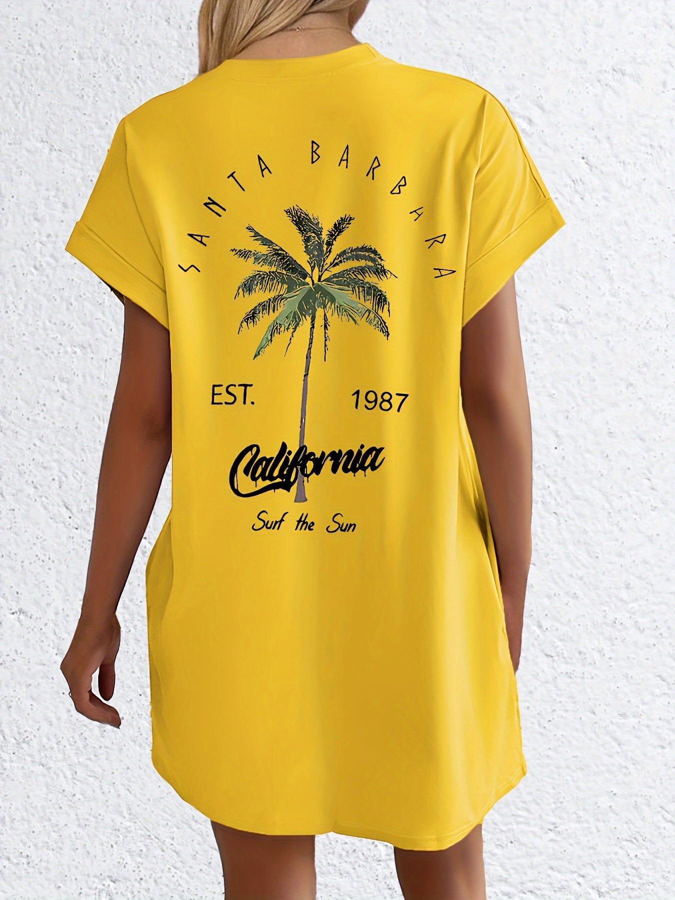 T-shirt dress - Palm print with pocket and comfortable fit