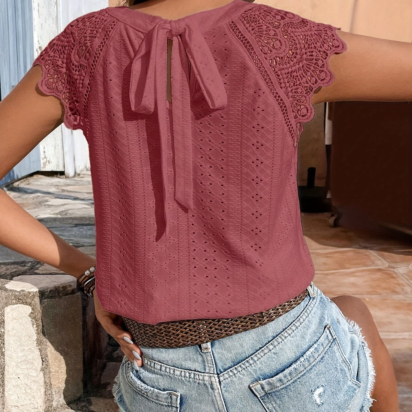 T-shirt - lace-up back with bow and casual solid color