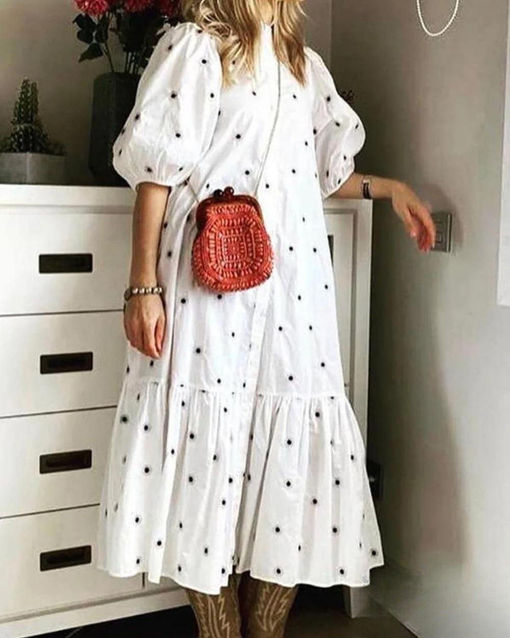 LD Long dress with short puff sleeves