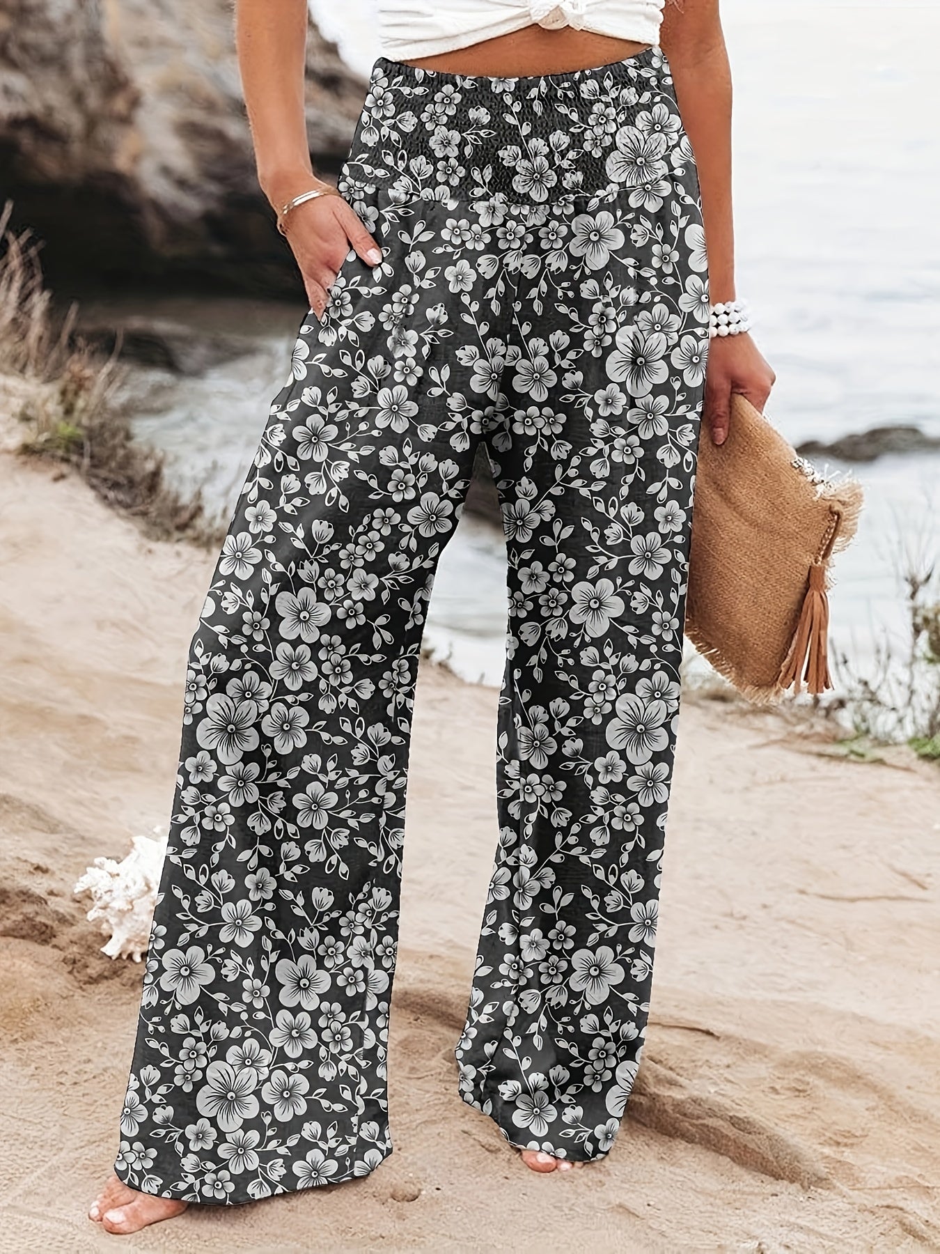 LP | Lightweight pants-and-glamour