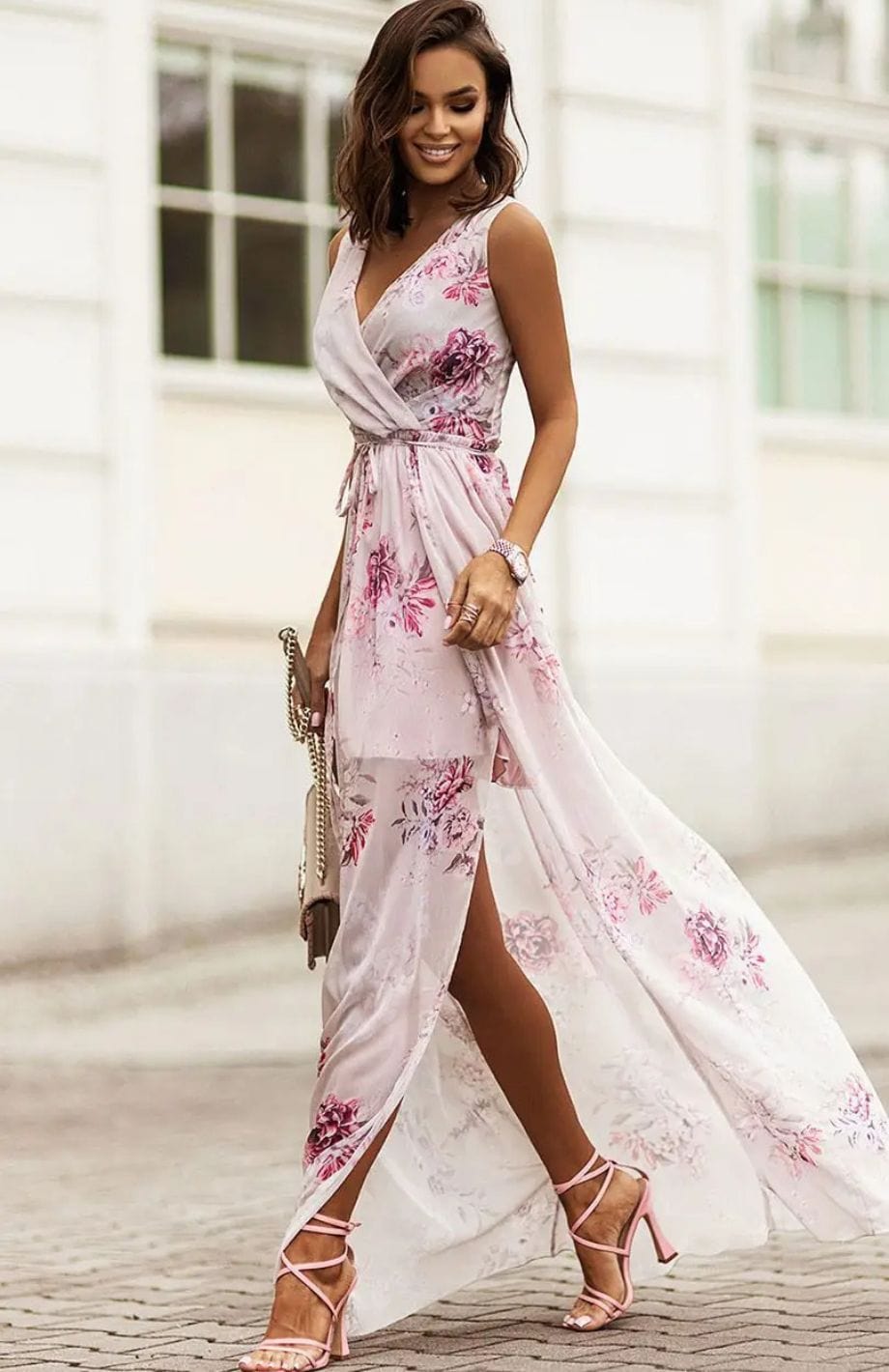 LD Long sleeveless dress with crossed neckline and delicate floral print