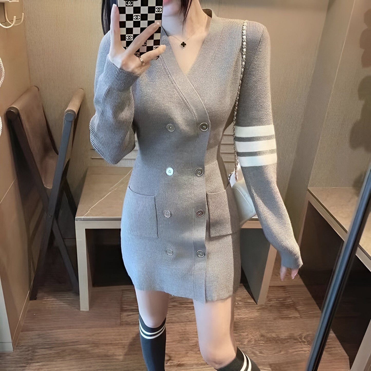 LP | Sexy and feminine mini crochet dress