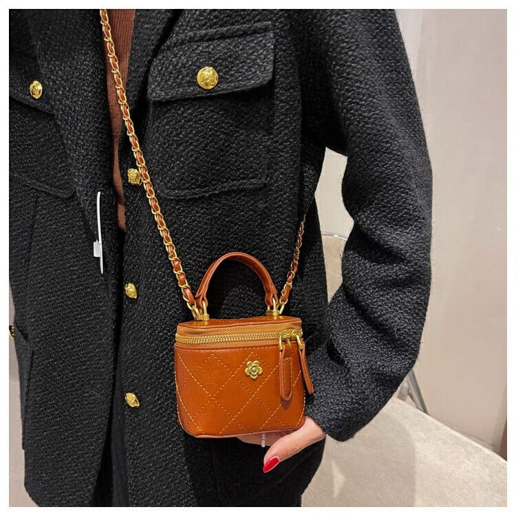 LP | Mini pouch-shaped shoulder bag