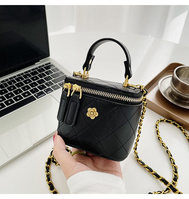 LP | Mini pouch-shaped shoulder bag