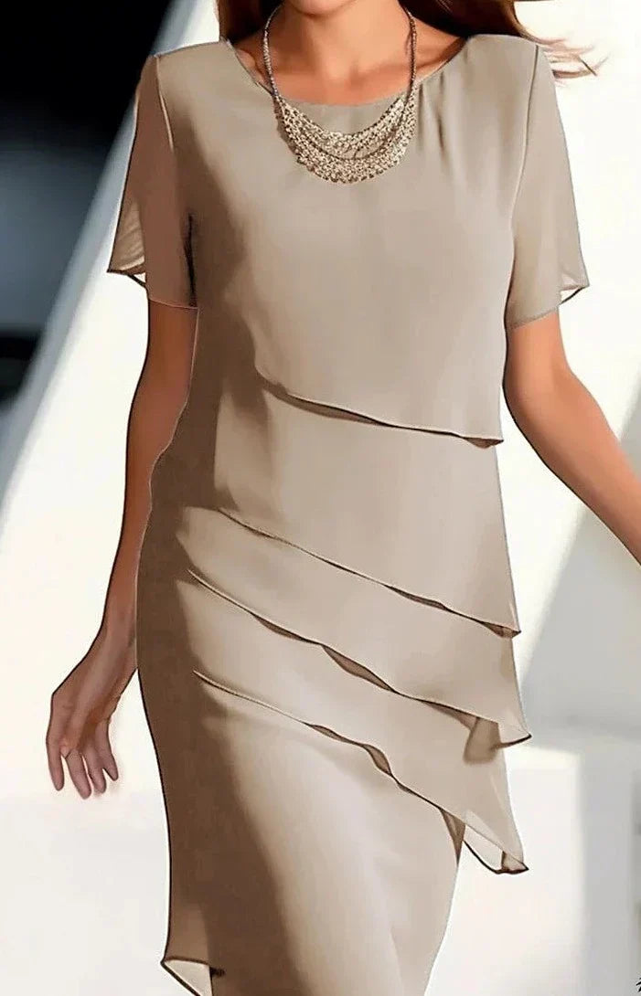 LD | Elegant dress with pleats and lightness