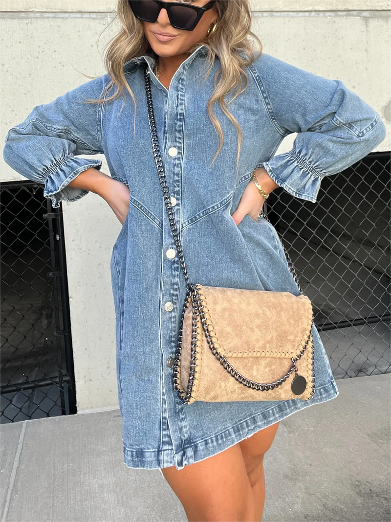 LD Short dress with puff sleeves and modern casual style