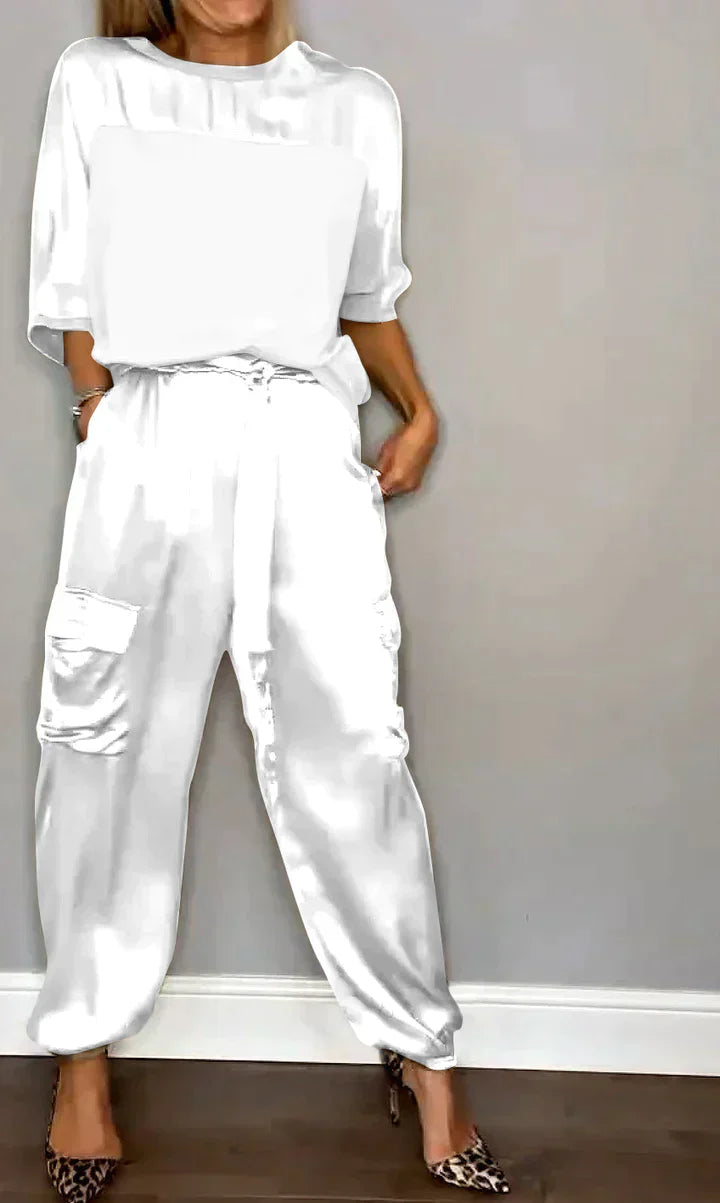 Kleya - Smooth satin two-piece suit with mid-length top and pants for women