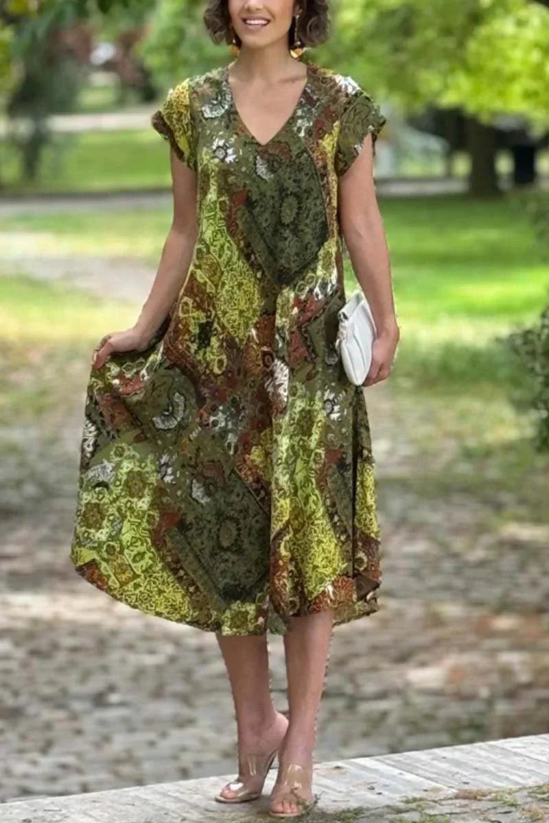 Simple and flowing dress