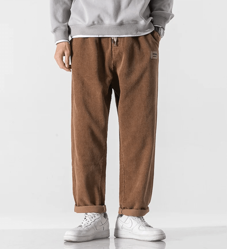LP | Fashionable corduroy pants for men in vintage style
