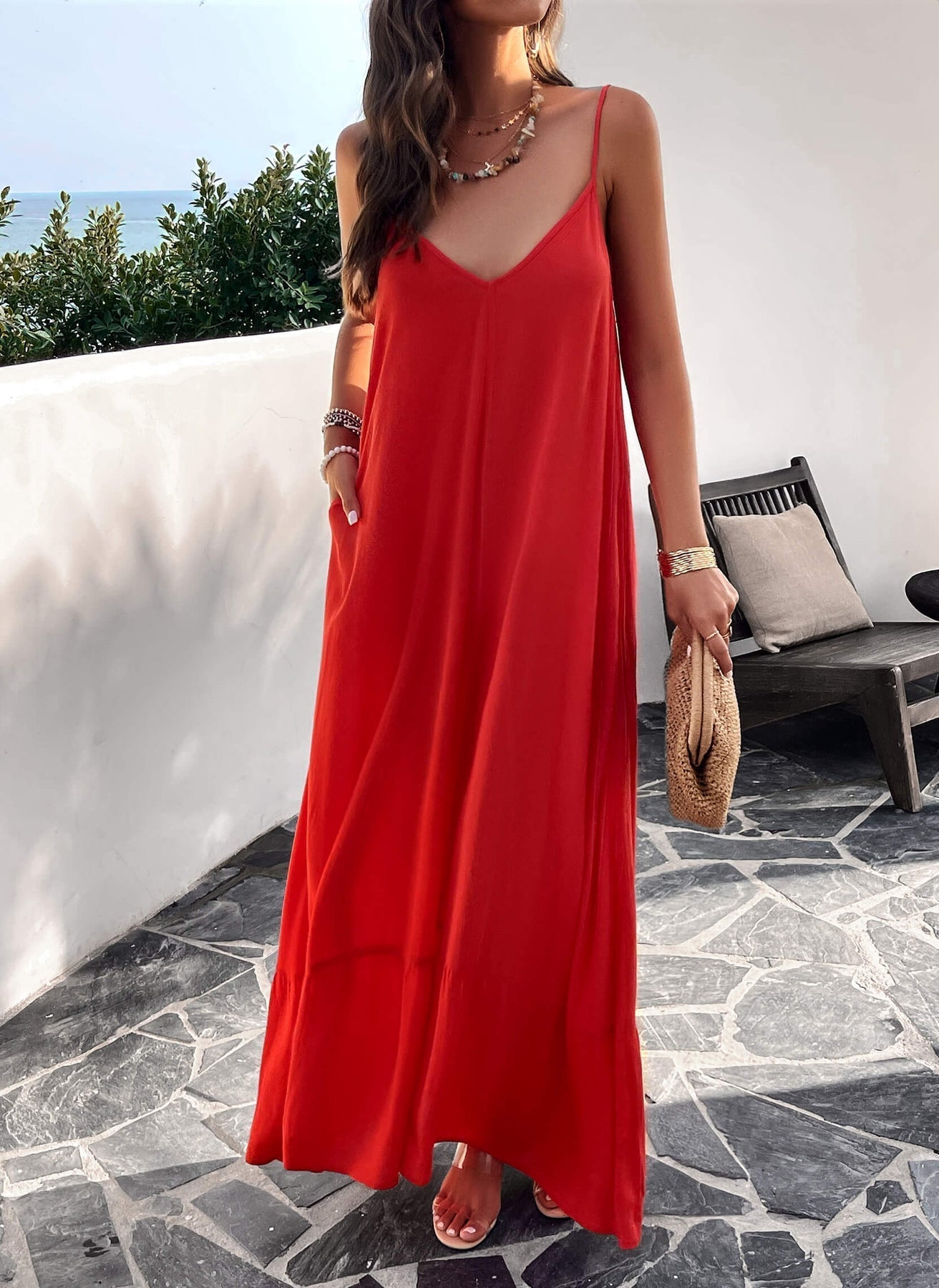 Flowing maxi dress with side pockets
