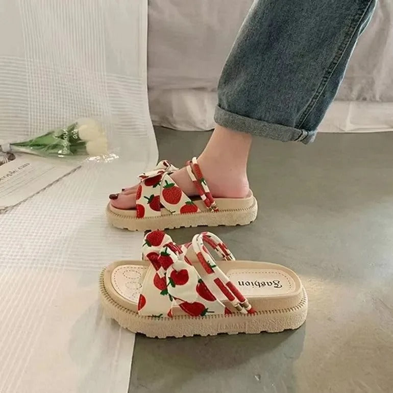 LP | Fashionable sandals