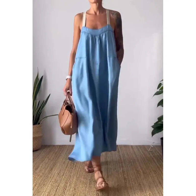 LD Long chambray dress with pockets and contrasting straps in beau blue