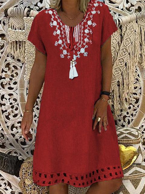 Women's mid-length summer dress with short sleeves and bohemian style