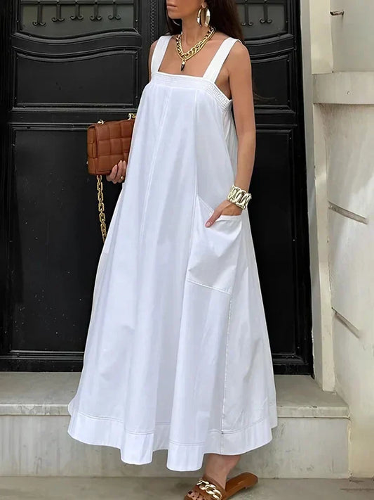 LD Sleeveless long dress with square neckline