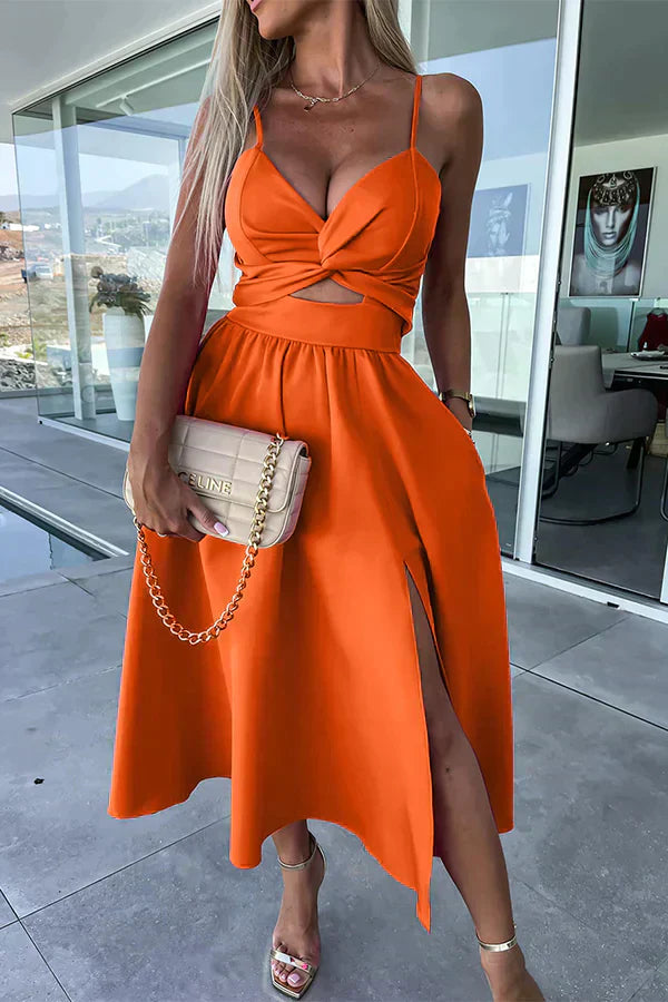 Mc | Elegant midi dress with slit and neckline