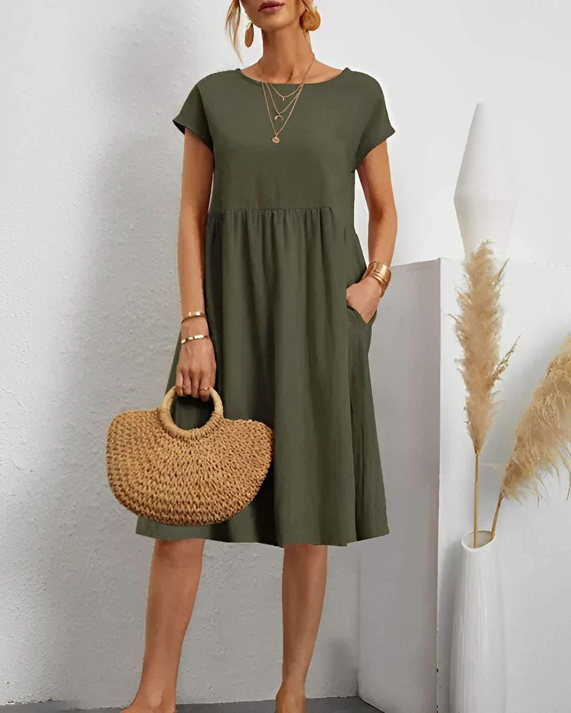 LP | Amarise elegant and timeless summer dress