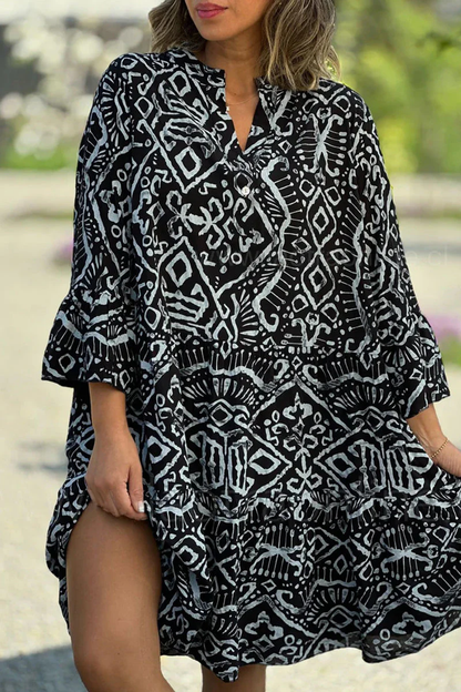 LP | Eliana - Casual dresses with pretty geometric print and buttons, V-neck and pie skirt