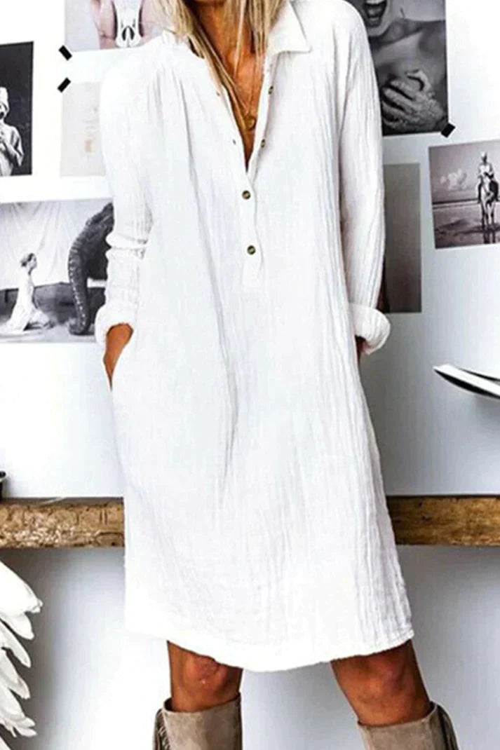 Mc | Casual dress with folded collar and buckle.