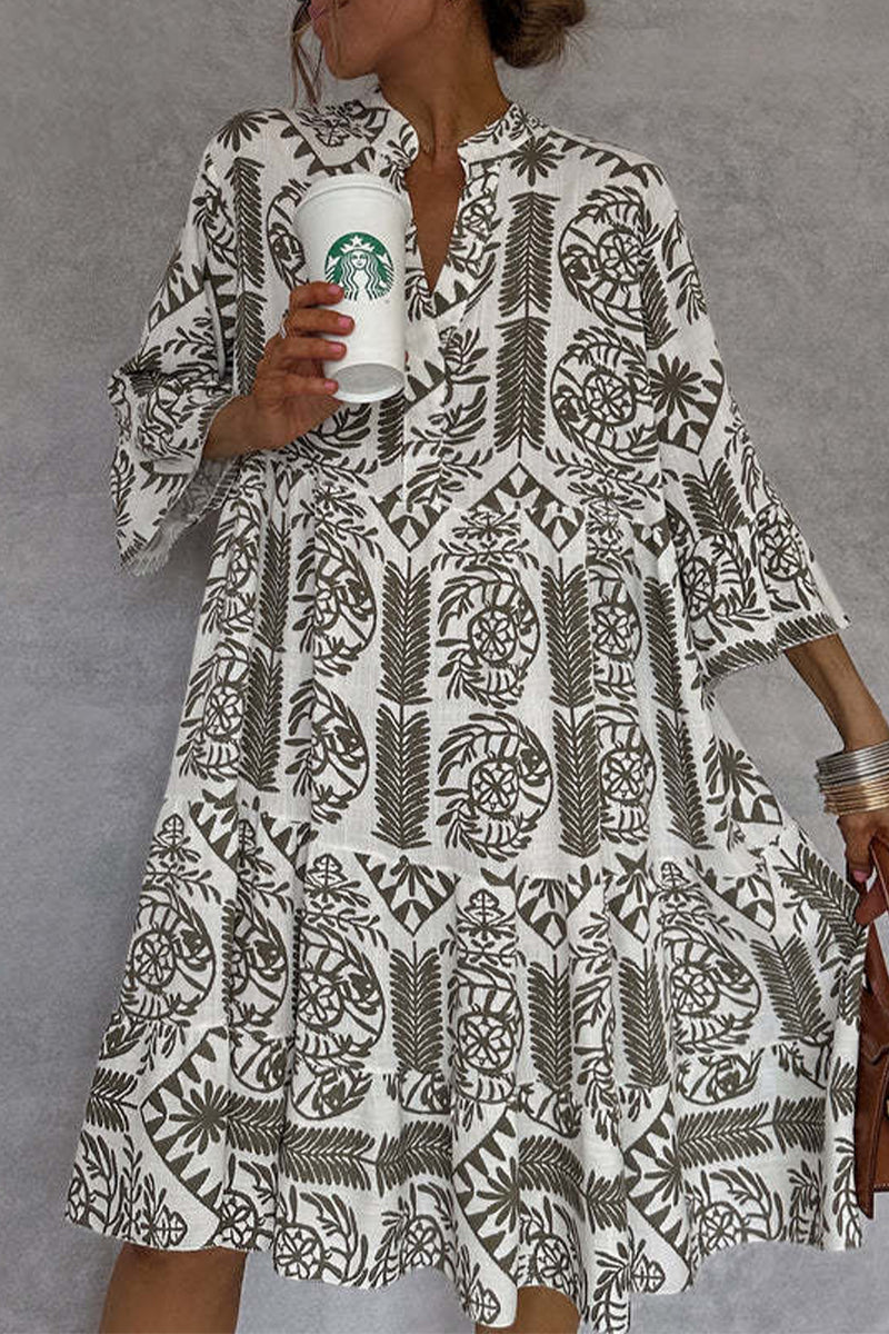 LP | Casual dresses with patchwork floral print and V-neckline