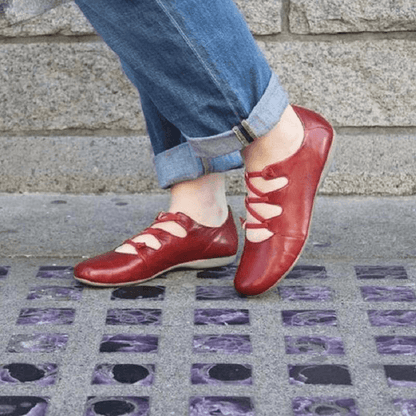 LP | Casual chic ballet flats with strap