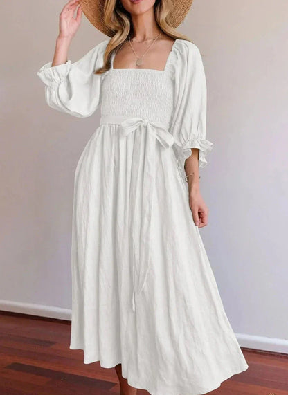 Elegant A-line dresses with a square neckline and fixed ruffles