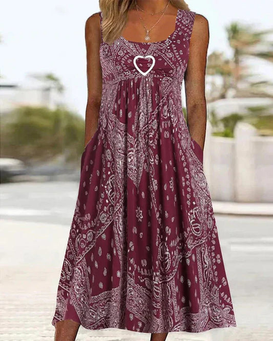 LP | Sleeveless dress with print and heart detail