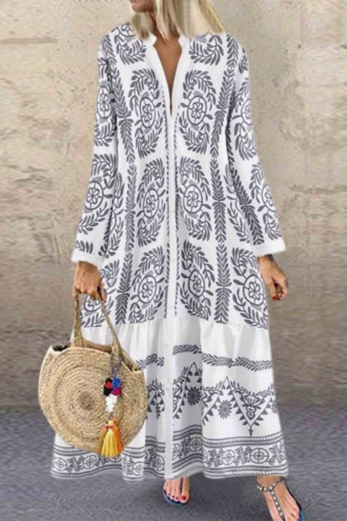 Mc | Long dress with high neck and street print