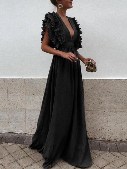 Elegant long dress with a deep neckline and short sleeves with ruffles