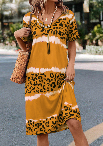 LP | V-neck dress with leopard print
