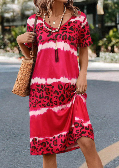 LP | V-neck dress with leopard print