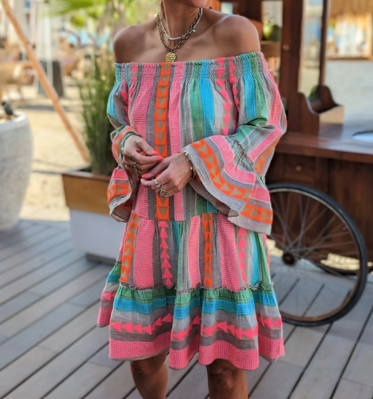 LP | Printed dress with bare shoulders