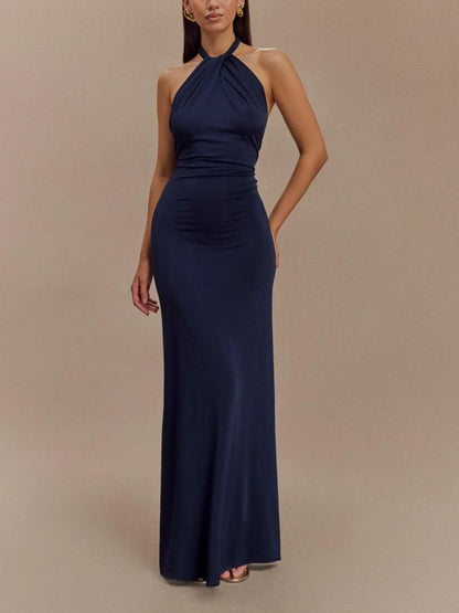 LD Long dress with halter neck and elegant style for special occasions