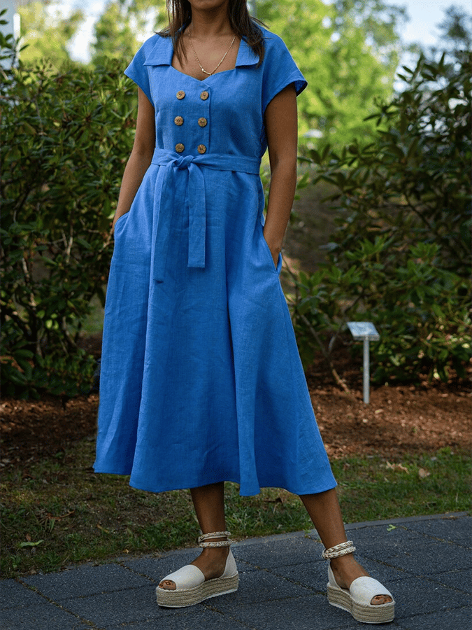 casual ladies dress with two pockets and lapels in one color