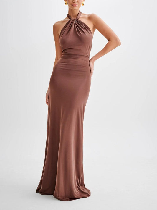 LD Long dress with halter neck and elegant style for special occasions