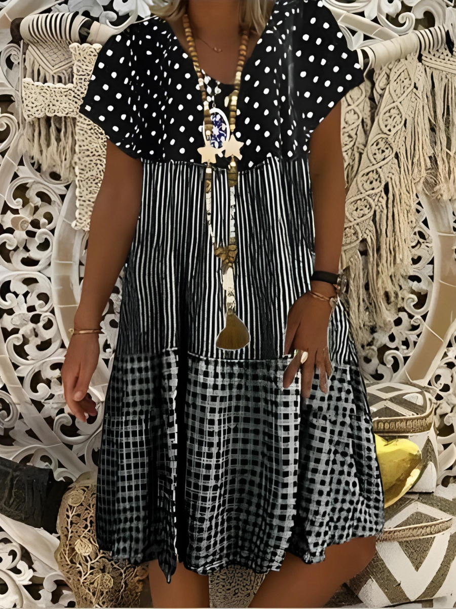 LP | Contrast printed short-sleeved dress with round neckline