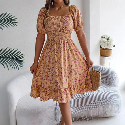 LP | Elegant dress with floral pattern and square neckline