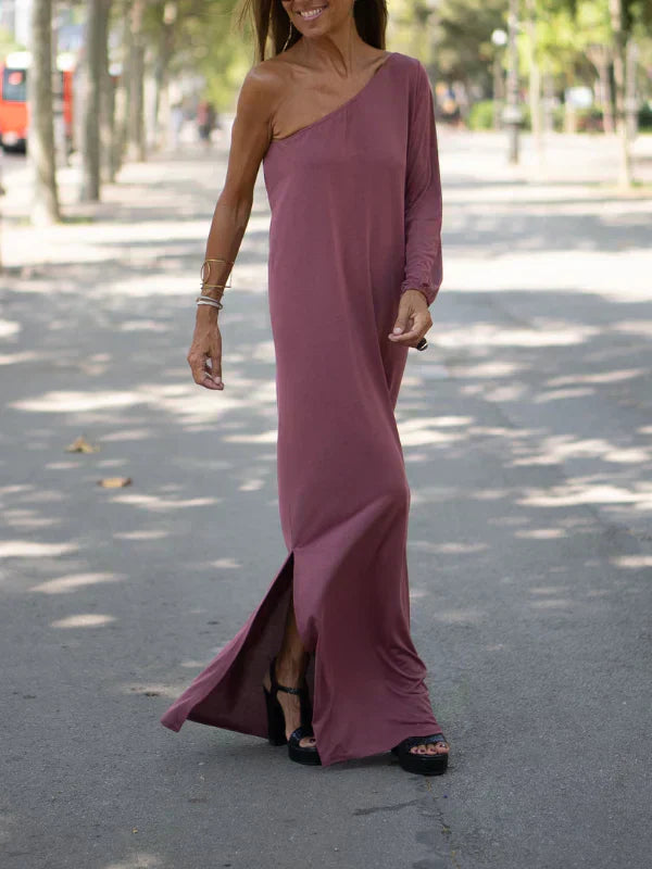 LP | Soft long dress with bare shoulders
