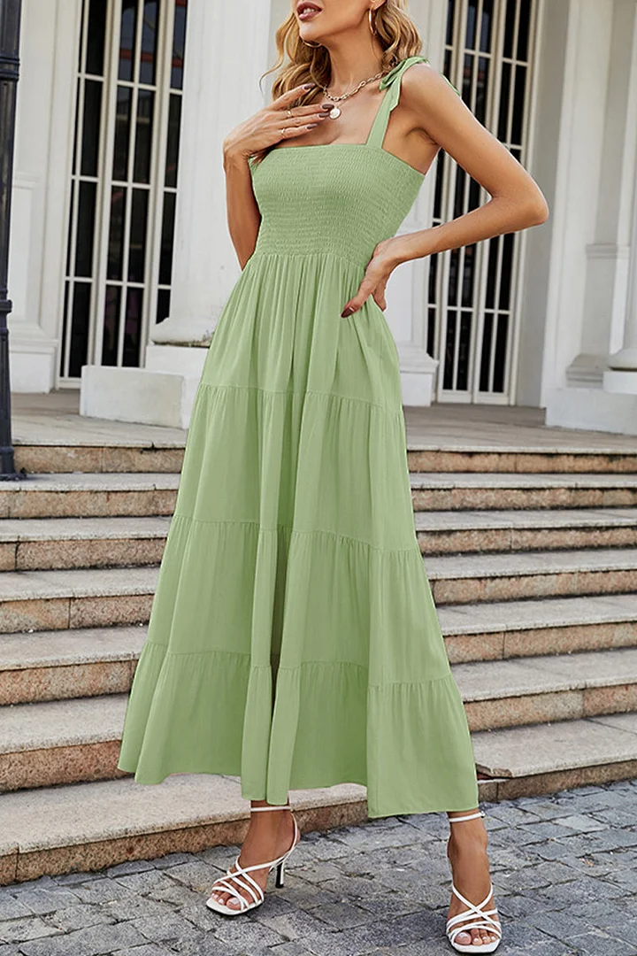 LP | Printed dresses with narrow straps and patches in city fashion