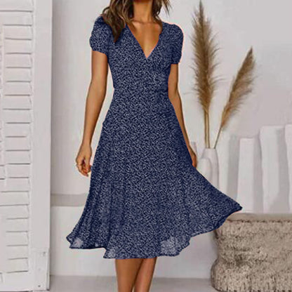 LD | Airy summer dress in A-line with V-neckline