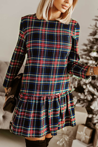 LP | Fashionable fitted mini dress with long sleeves, plaid pattern and round neckline