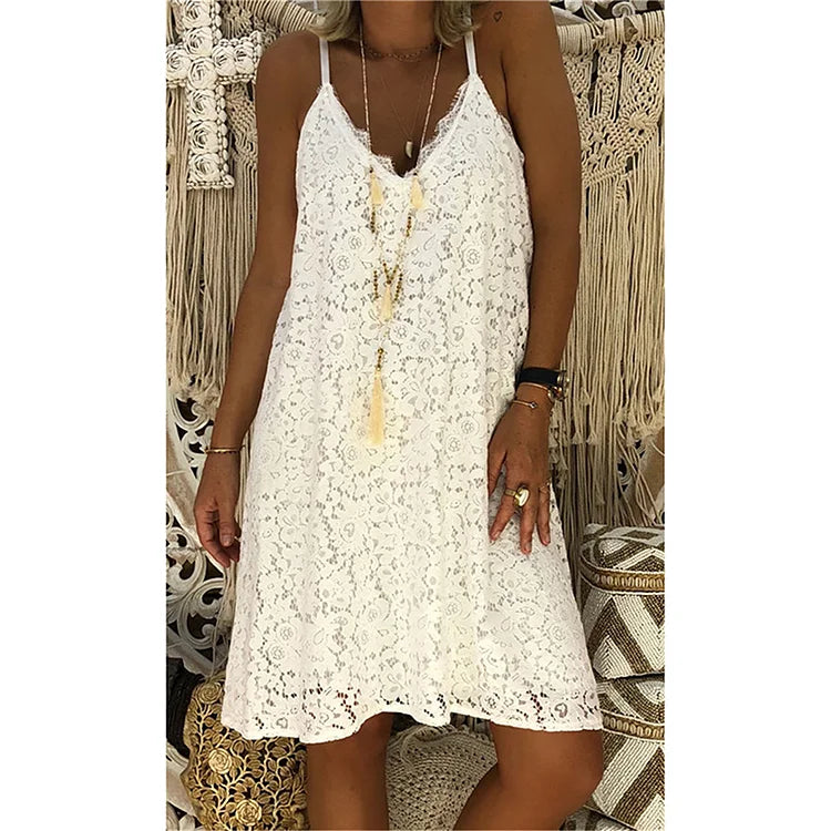 Strapless dress with lace details