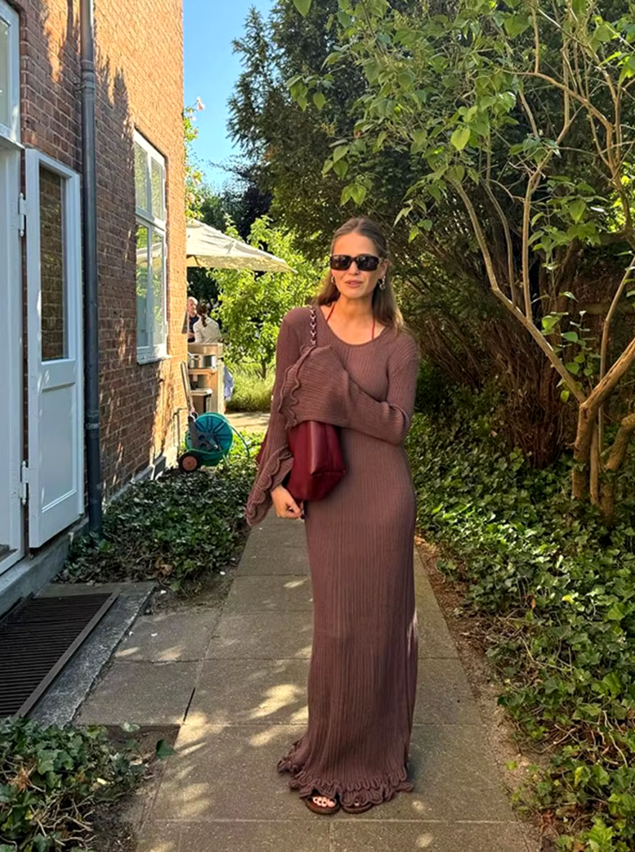 LP | Long knit dress with ruffled hemline